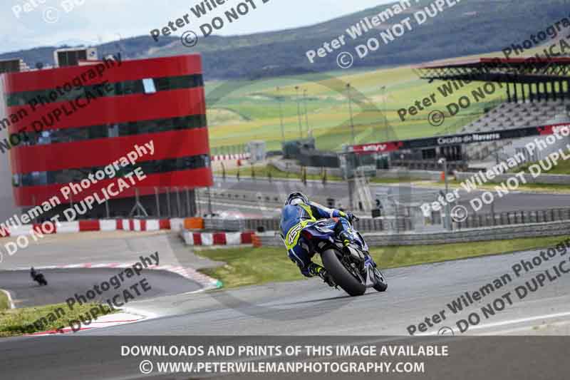 cadwell no limits trackday;cadwell park;cadwell park photographs;cadwell trackday photographs;enduro digital images;event digital images;eventdigitalimages;navarra;no limits trackdays;peter wileman photography;racing digital images;trackday digital images;trackday photos